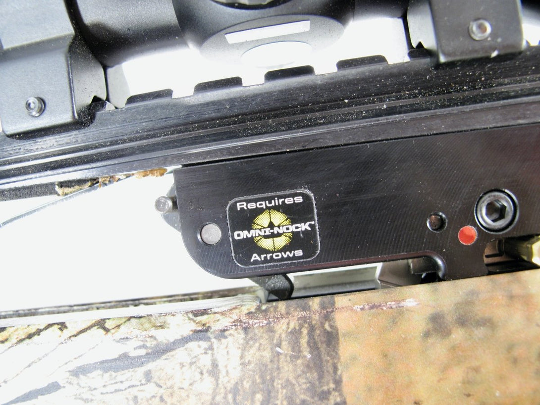 TenPoint TITAN XTREME Crossbow with Easton Magnum Bolts - ZeereeZ