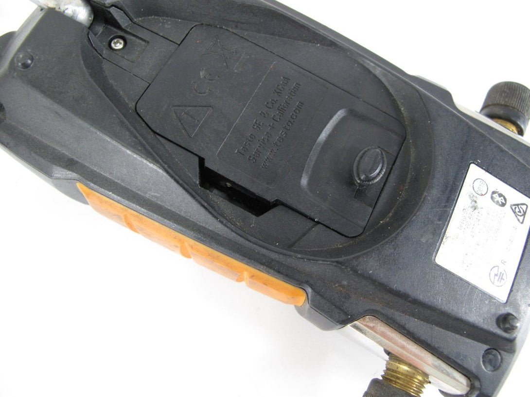 Testo 552 Digital Vacuum Micron Gauge with Bluetooth J2 - ZeereeZ