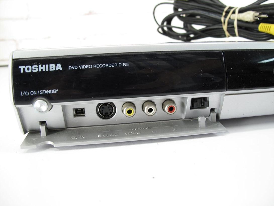 Toshiba D - R5 Multi Drive DVD Recorder / Player w/ HDMI Out (no remote) - ZeereeZ