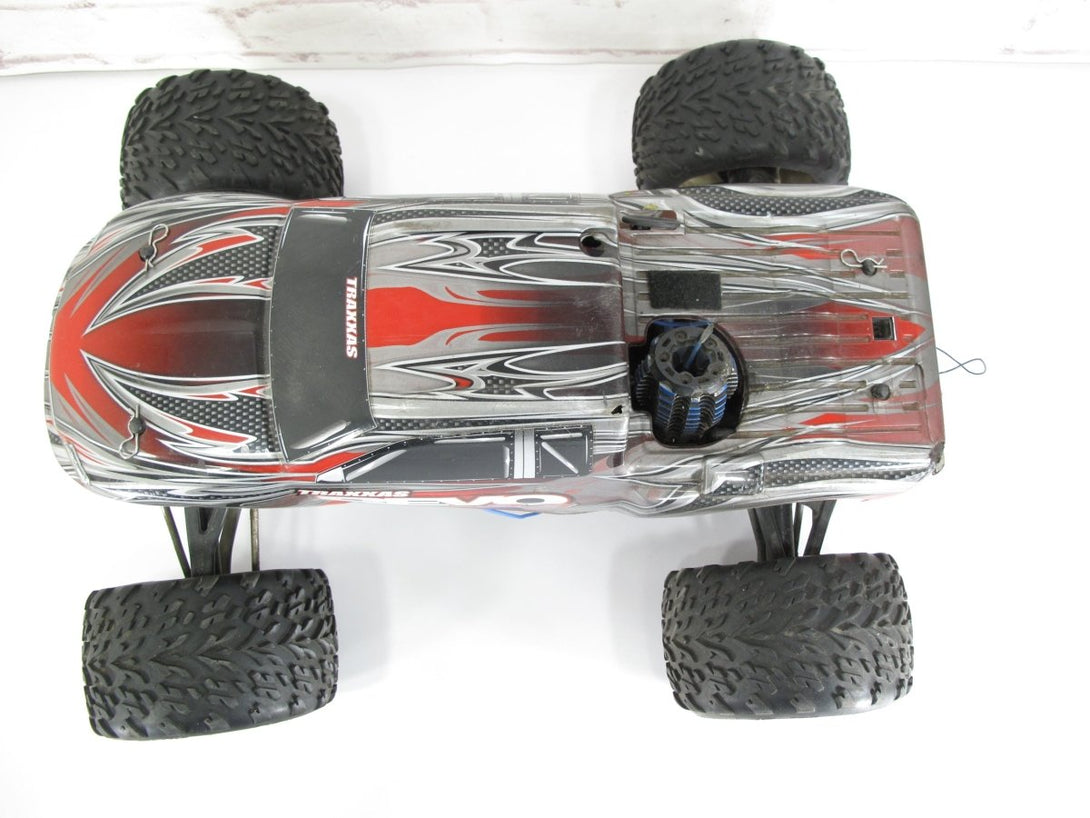Traxxas Revo 3.3 Powerd RC Car with Control Starter & Battery NITRO - ZeereeZ