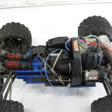 Traxxas Revo 3.3 Powerd RC Car with Control Starter & Battery NITRO - ZeereeZ