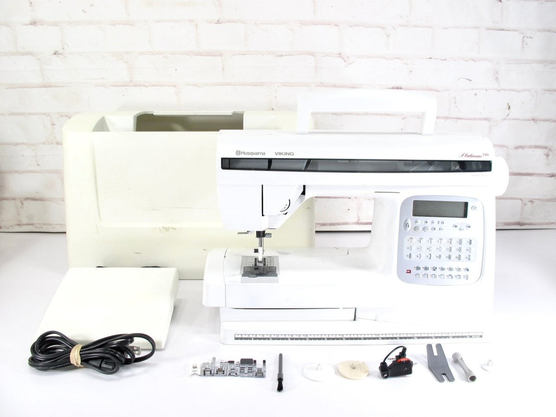 Viking Husqvarna Platinum 730 Computerized Digital Sewing Machine - ZeereeZ