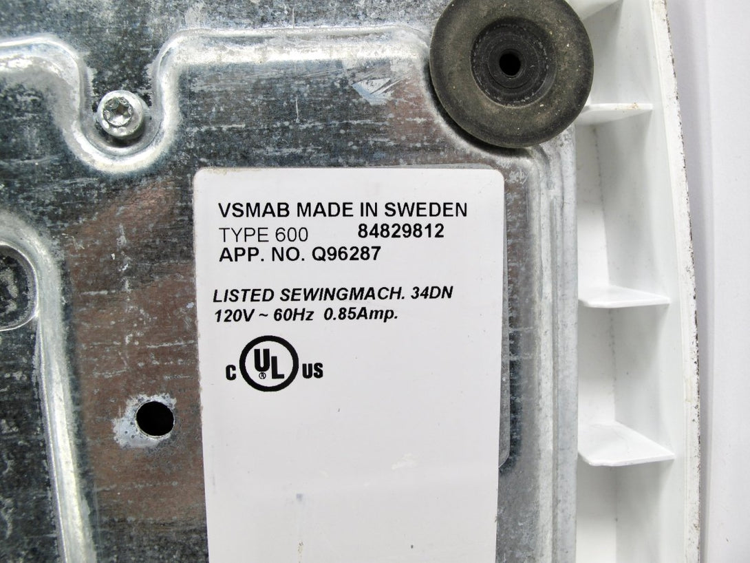 Viking Husqvarna Platinum 730 Computerized Digital Sewing Machine - ZeereeZ