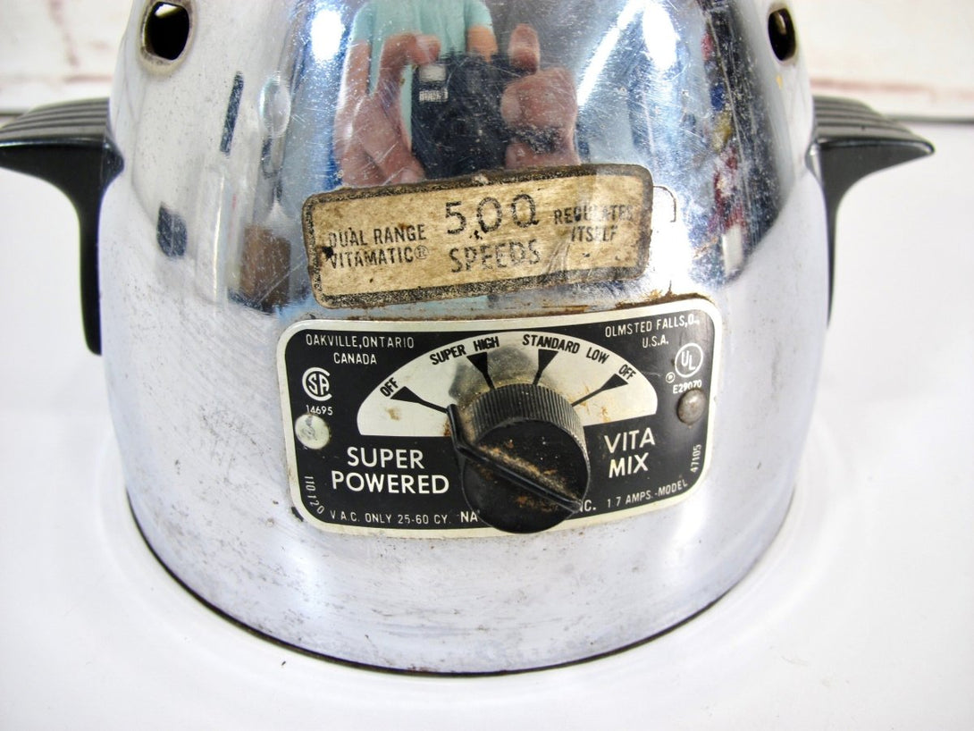 Vitamix Model 47105 Vintage Stainless Steel Multi Speed Blender - ZeereeZ
