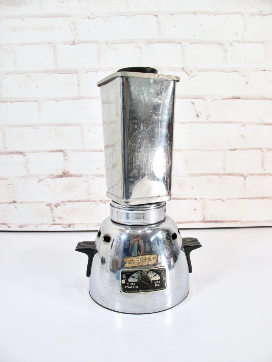 Vitamix Model 47105 Vintage Stainless Steel Multi Speed Blender - ZeereeZ