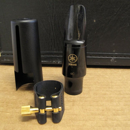 Vito Bb Tenor Saxophone w/ Yamaha 4C Mouthpiece & Case - ZeereeZ