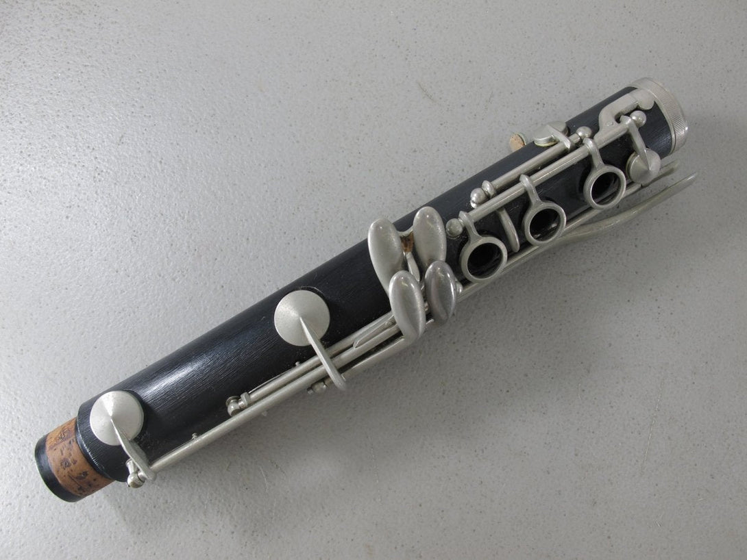 Vito Bb Unknown Model Student Clarinet with Mouthpiece - ZeereeZ
