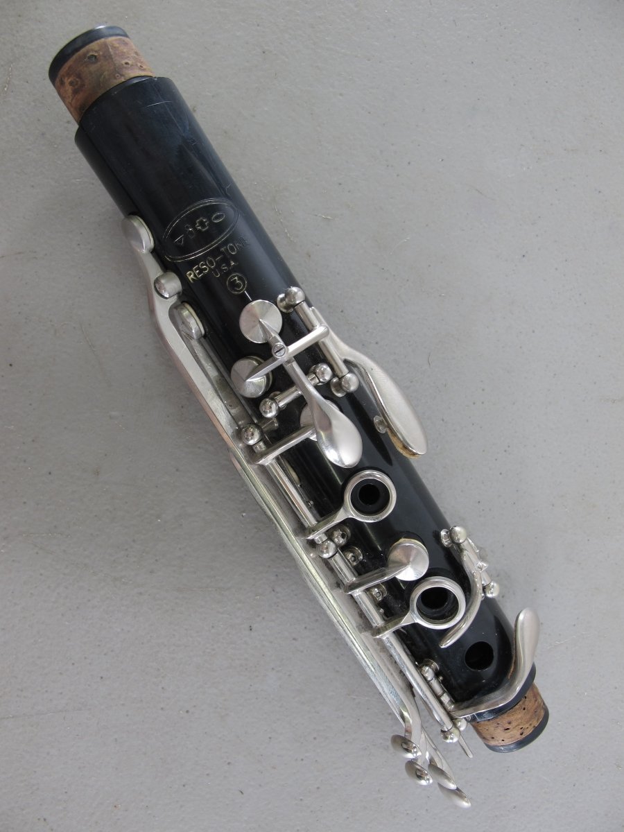VITO Resotone Model 7213 Clarinet with Case & Vito II Mouthpiece - ZeereeZ