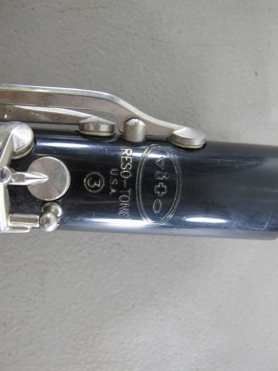 VITO Resotone Model 7213 Clarinet with Case & Vito II Mouthpiece - ZeereeZ