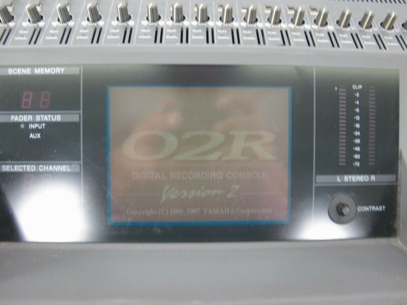 Yamaha 02R 40 Input Dynamics/ 4 Band EQ Motorized Digital Audio Recording Mixer - ZeereeZ