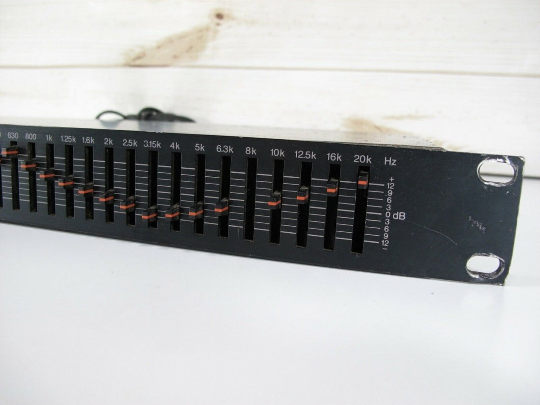 Yamaha GQ1031 31 Band Rack Mount EQ Equalizer 80s Japan - ZeereeZ