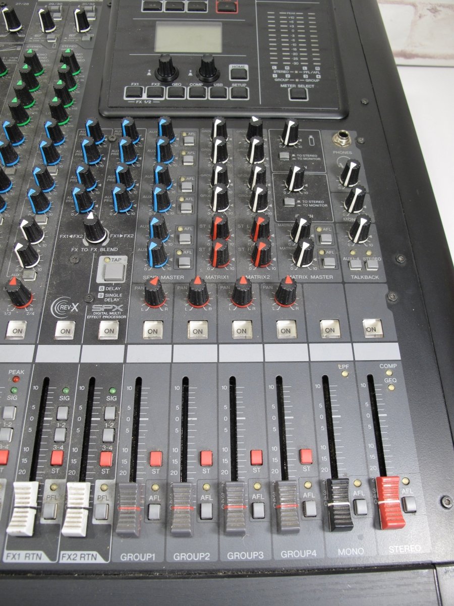 Yamaha MGP32X 32 Channel 4 Bus Professional Mixer w/ Built in Effects / USB Connectivity - ZeereeZ
