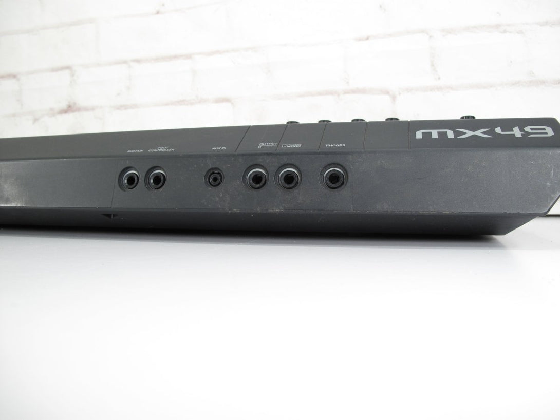 Yamaha MX49 49 - Key Digital Keyboard Synthesizer Controller - ZeereeZ