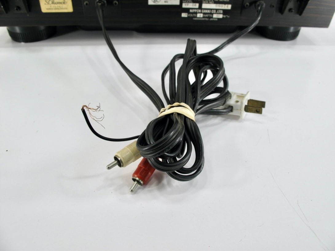 Yamaha YP - D8 Rare Vintage Direct Drive Turntable Record Player w/ AT3482P - ZeereeZ