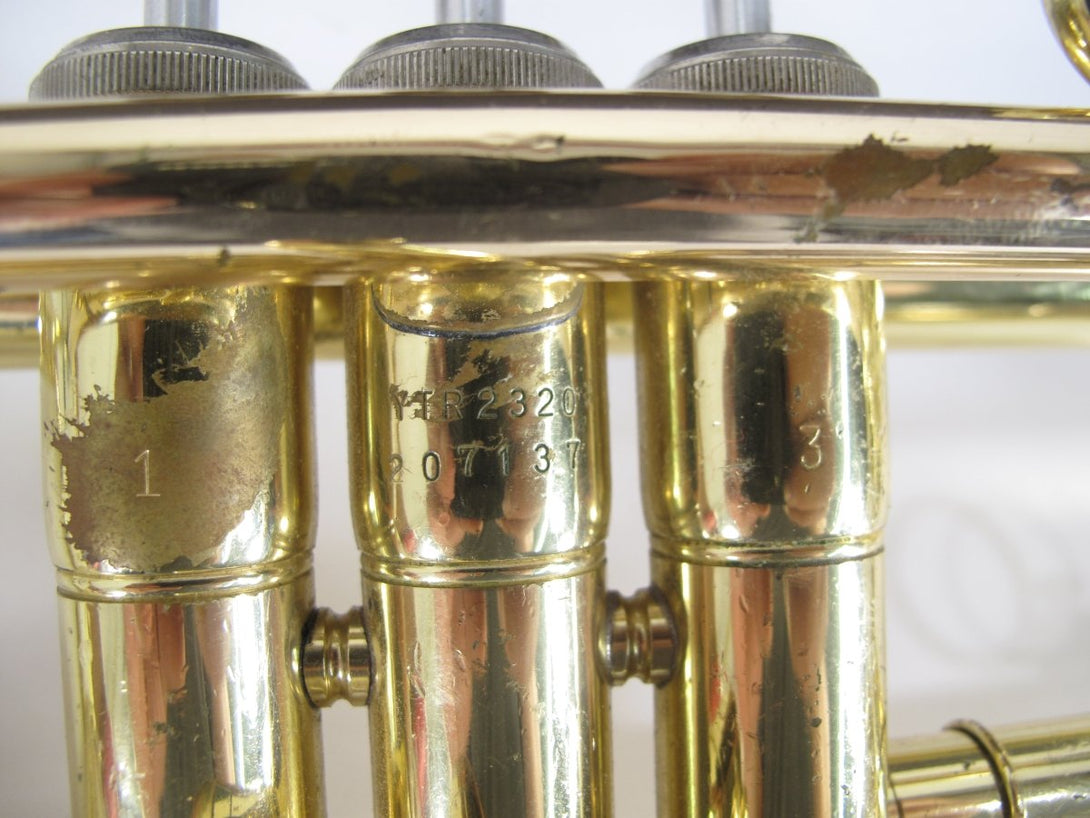 Yamaha YTR - 2320 Bb Brass Trumpet w/ Mouthpiece - ZeereeZ