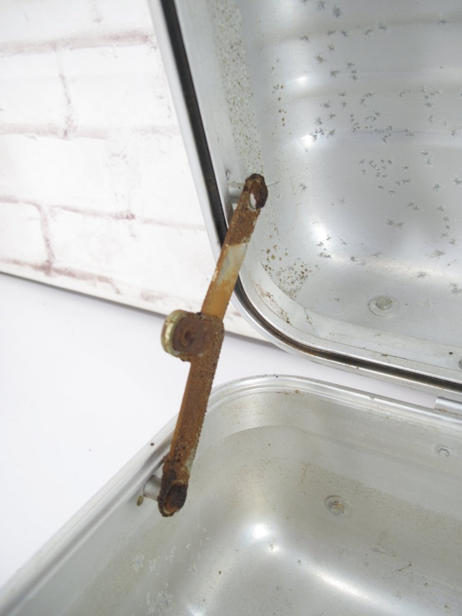 Zero Halliburton Vintage Aluminum Briefcase Camera Equipment Case 21”x13"x6" - ZeereeZ