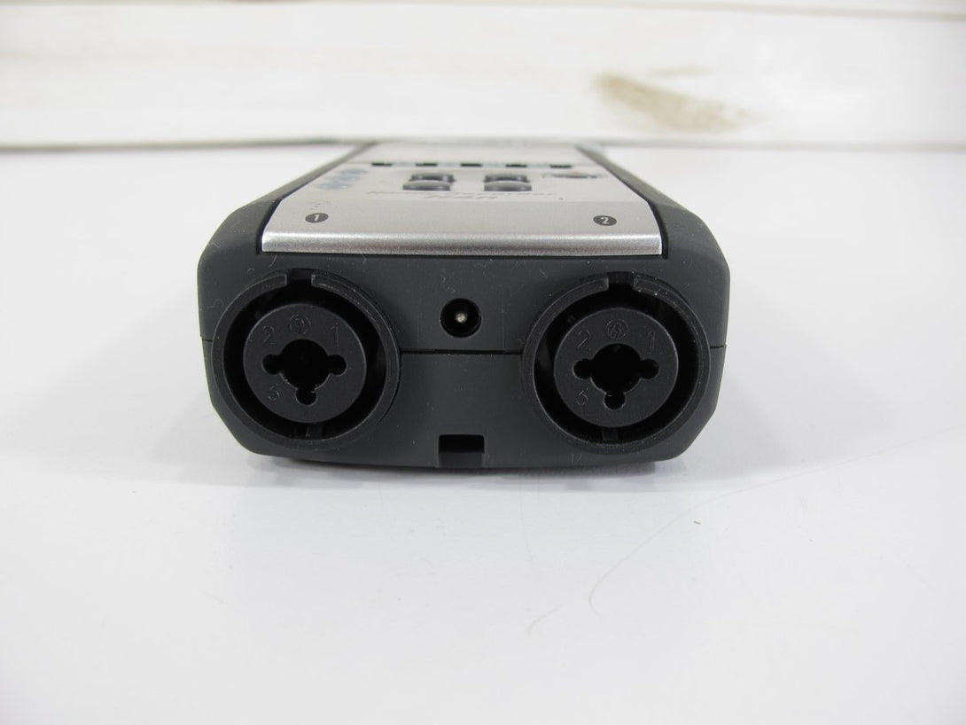 Zoom H4n Handy Portable Digital Audio Recorder - ZeereeZ